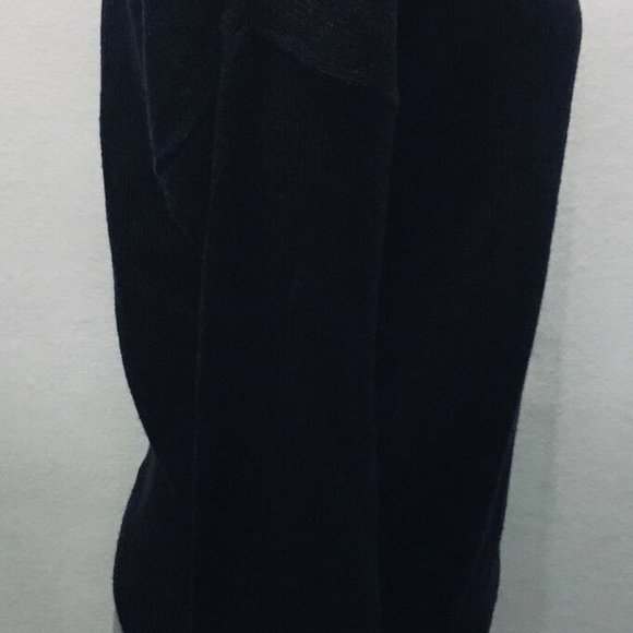 GAP Distressed‎ Crewneck Sweater Top - Picture 3 of 6